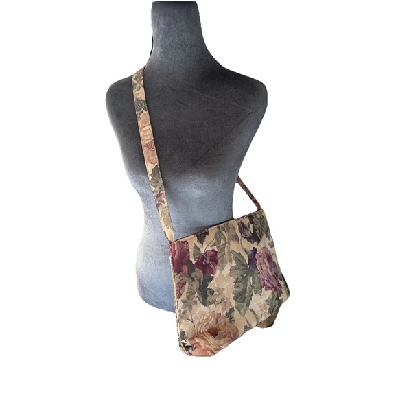 Vintage Margret Smith Gardiner Maine Floral Tapestry Shoulder Bag-Cottage core - Picture 4 of 11